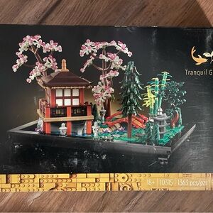 LEGO Tranquil Garden Set with Red and Green Accents